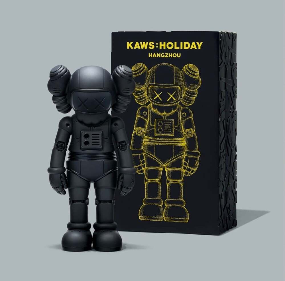 KAWS HOLIDAY HANGZHOU Brand New in Box Figure Black